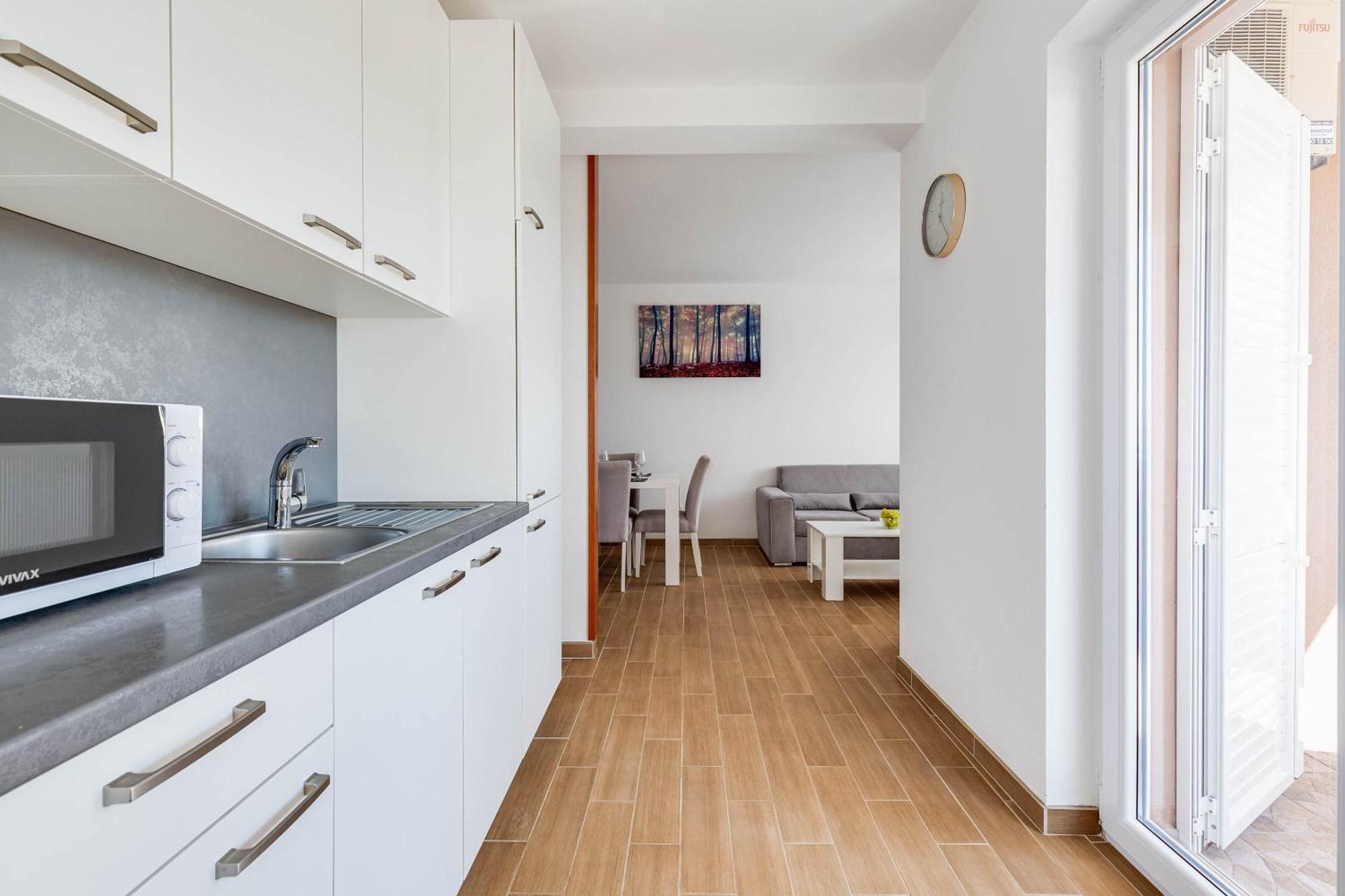 Apartmani Pocrnic Pakoštane Eksteriør bilde